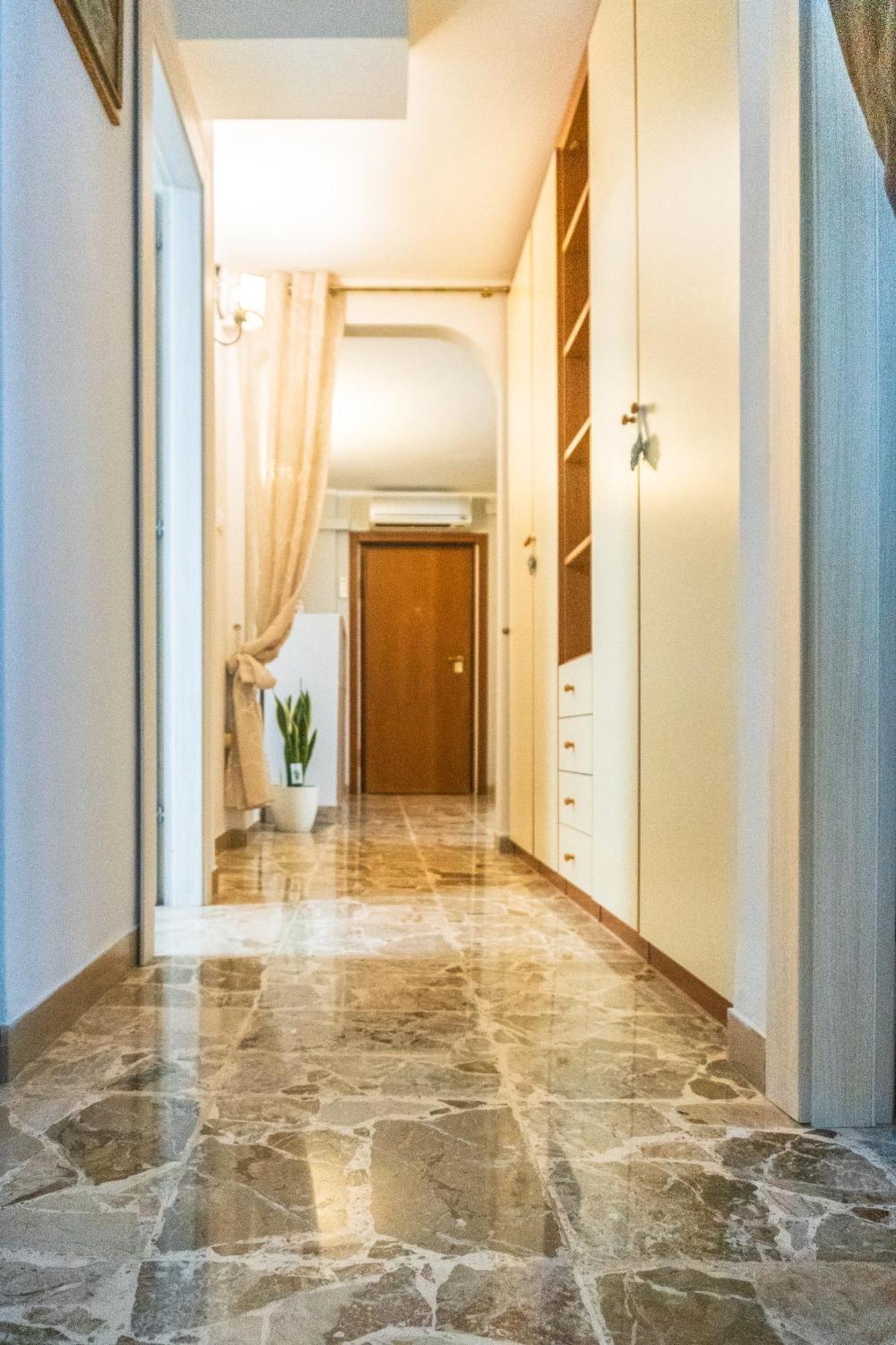 Direttamente Sul Lungomare Apartment Pescara Exterior photo